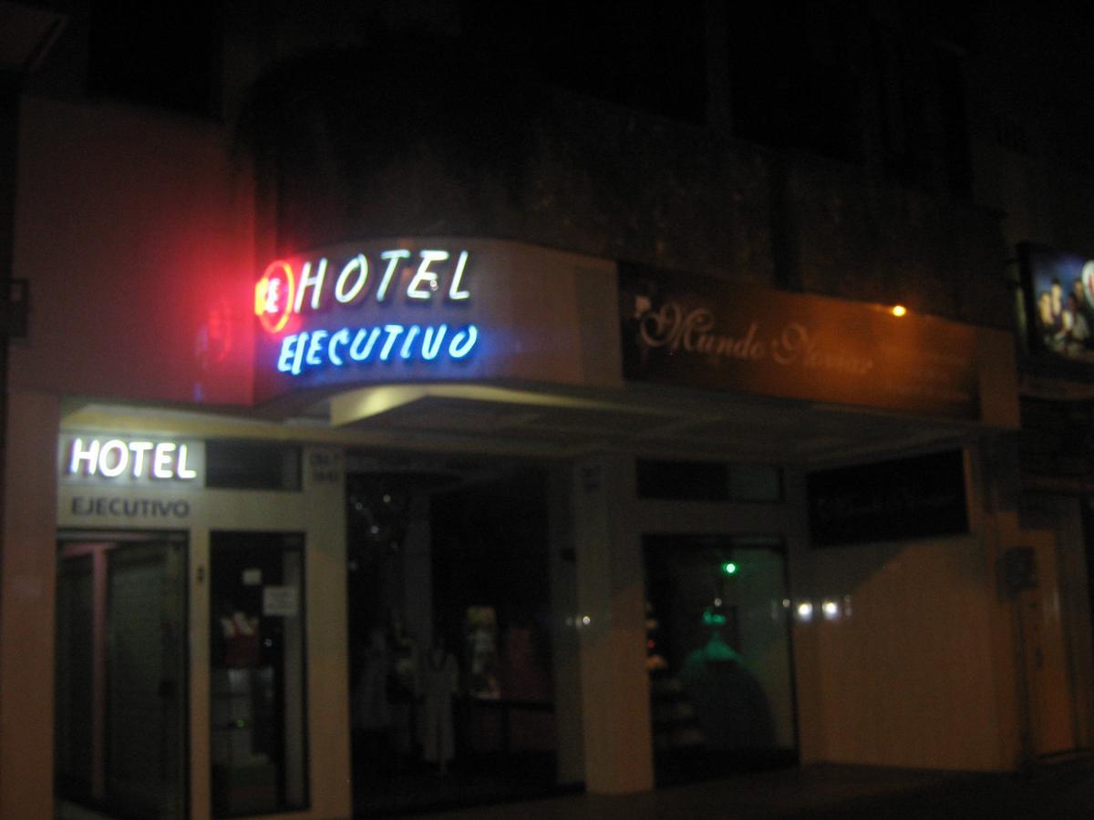 Hotel Ejecutivo Pereira Exterior foto