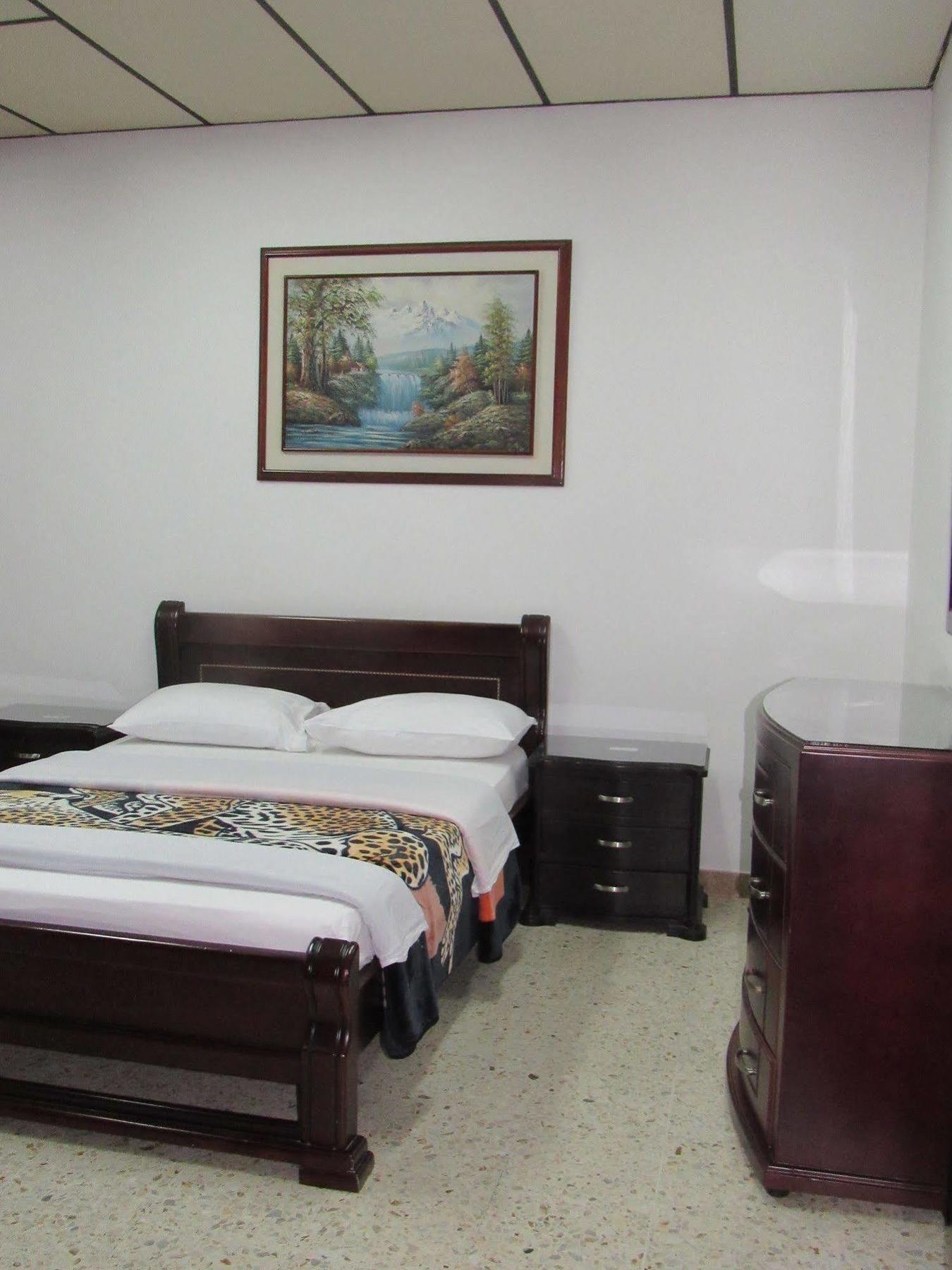 Hotel Ejecutivo Pereira Exterior foto